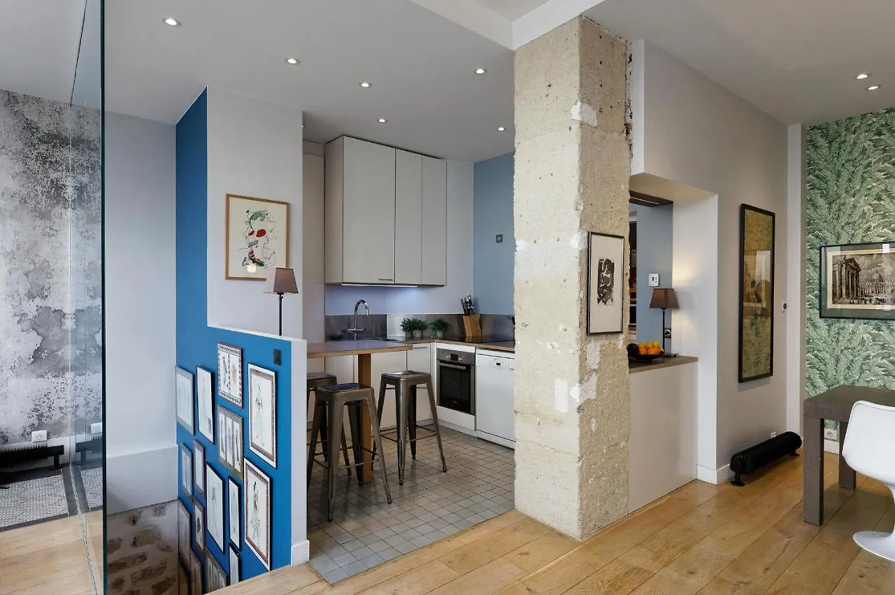 4-Bedroom Apartment In Latin Quarter 파리