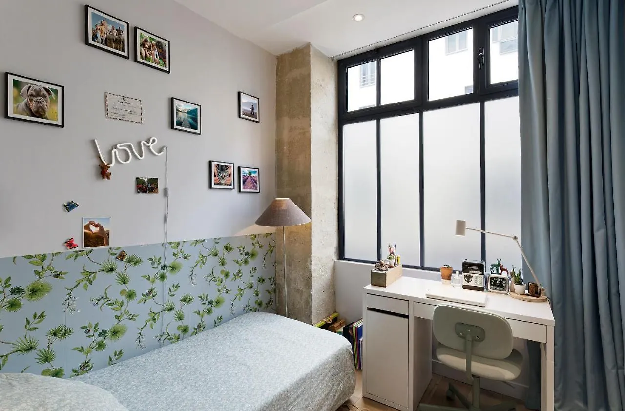 4-Bedroom Apartment In Latin Quarter 파리